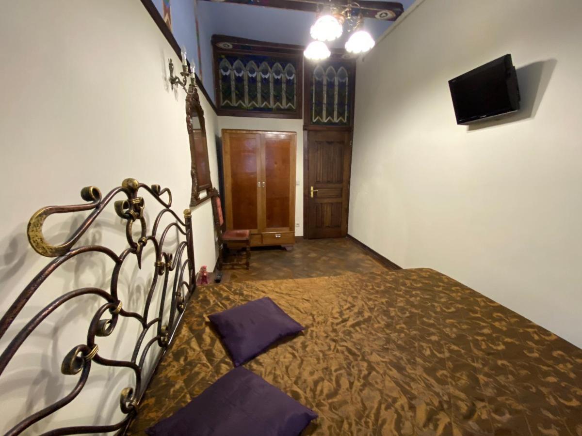 Апартаменти Королівські На Вулиці Лесі Українки 19 Lviv Exterior foto